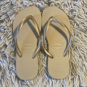 Gently worn Original Gold Havaianas Size 35/36 USA 6